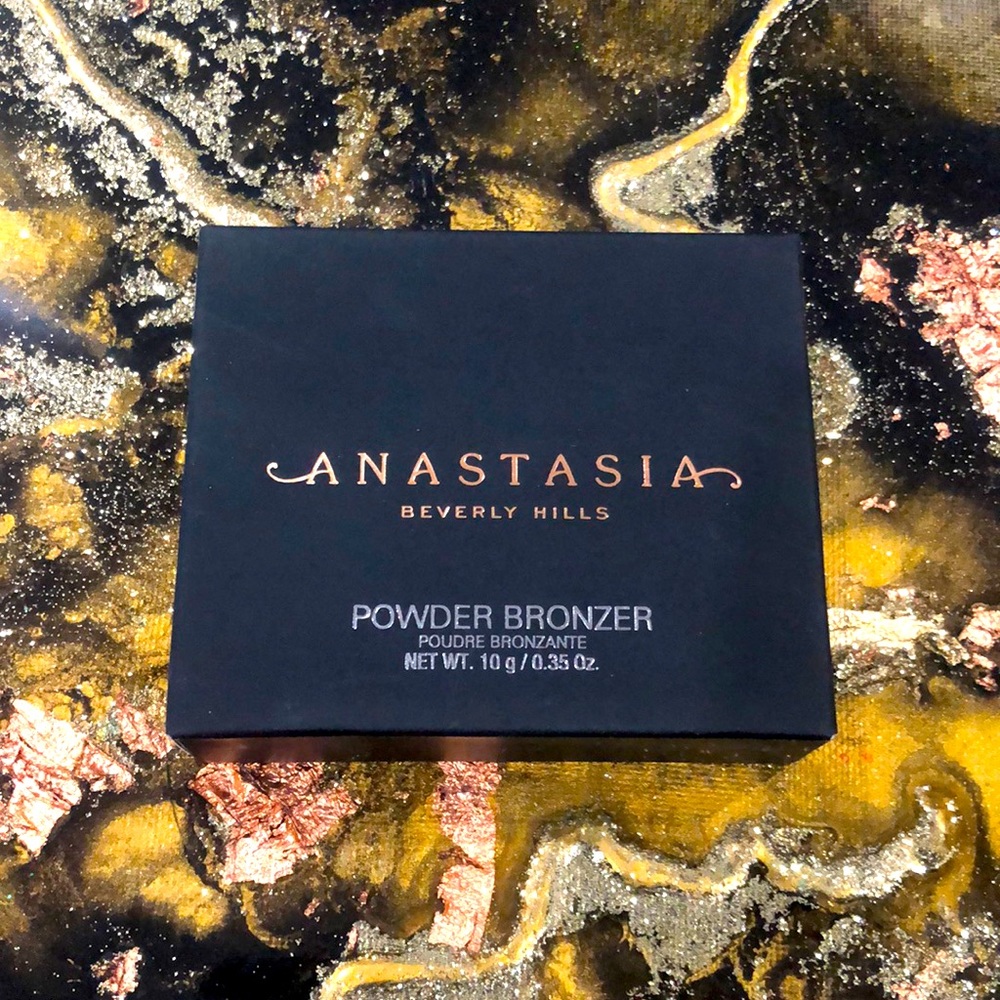 NIB *Authentic* Anastasia Beverly Hills Bronzer - Disc/ Tawny
